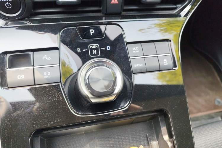 Used Toyota FAW bZ4X 2022 Two-Wheel-Drive Elite JOY Edition Gear Lever