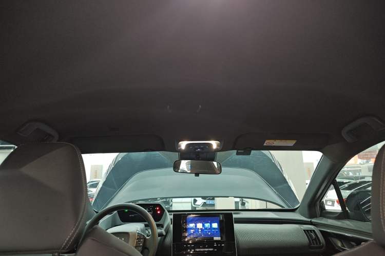 Used Toyota FAW bZ4X 2022 Two-Wheel-Drive Elite JOY Edition Headliner