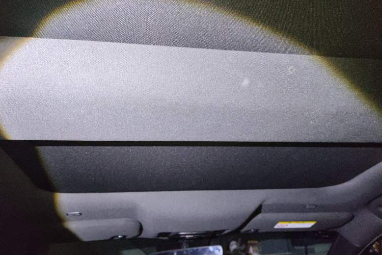 Used Toyota FAW bZ4X 2022 Two-Wheel Drive Long-Range PRO Version Headliner