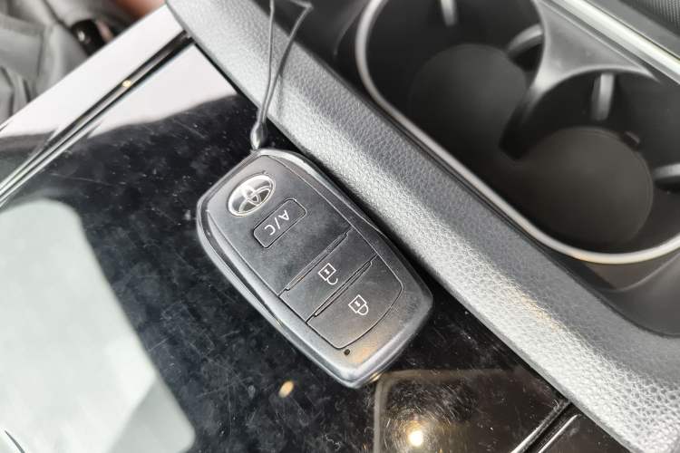 Used Toyota FAW bZ4X 2022 Four-Wheel-Drive High-Performance Premium Edition Interior 1