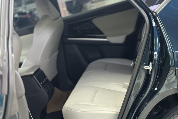 Used Toyota FAW bZ4X 2022 Four-Wheel-Drive High-Performance PRO Edition Interior 3