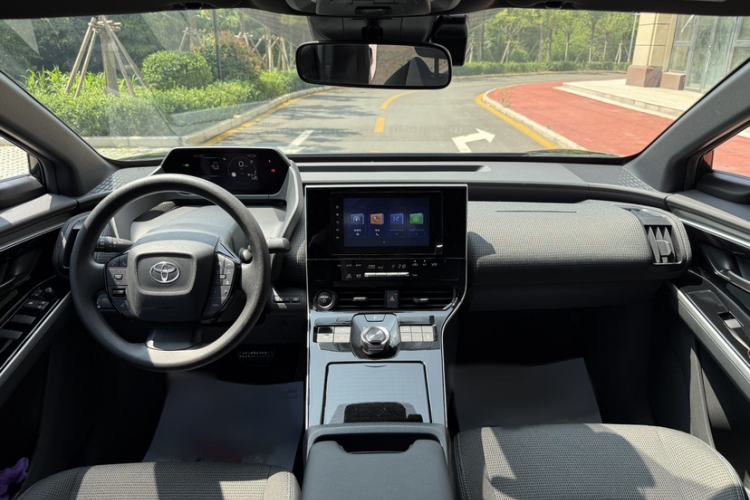 Used Toyota FAW bZ4X 2022 Two-Wheel-Drive Elite JOY Edition Interior 3
