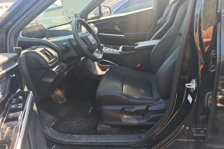 Used Toyota FAW bZ4X 2022 Two-Wheel-Drive Elite JOY Edition Left Front Seat