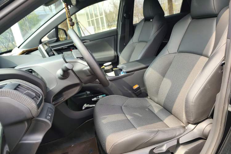 Used Toyota FAW bZ4X 2022 Two-Wheel-Drive Elite JOY Edition Left Front Seat