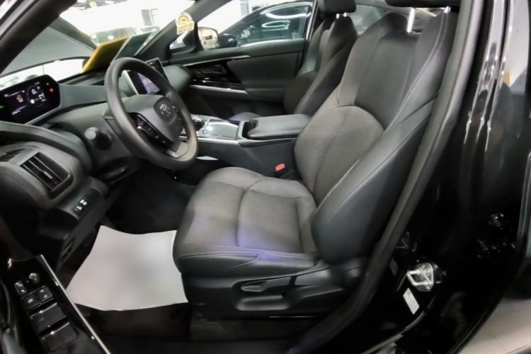 Used Toyota FAW bZ4X 2022 Two-Wheel-Drive Elite JOY Edition Left Front Seat