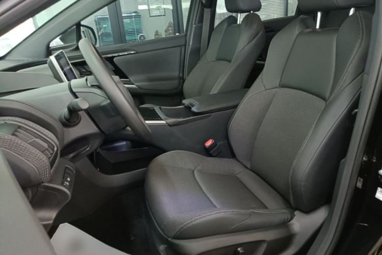 Used Toyota FAW bZ4X 2022 Two-Wheel-Drive Elite JOY Edition Left Front Seat
