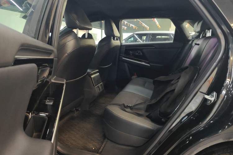 Used Toyota FAW bZ4X 2022 Two-Wheel-Drive Long-Range JOY Edition Left Rear Seat