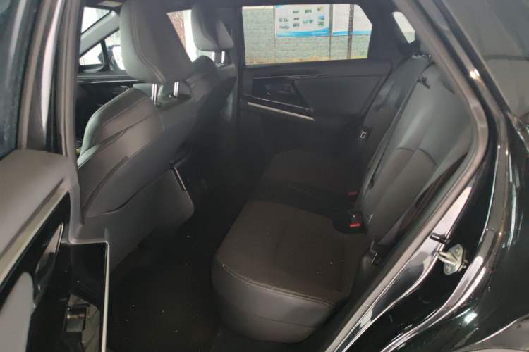 Used Toyota FAW bZ4X 2022 Two-Wheel-Drive Long-Range JOY Edition Left Rear Seat