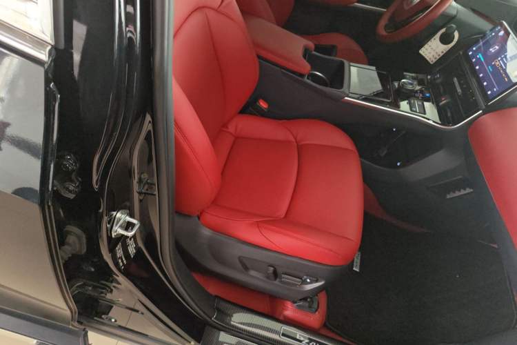 Used Toyota FAW bZ4X 2022 Two-Wheel-Drive Elite JOY Edition Right Front Seat