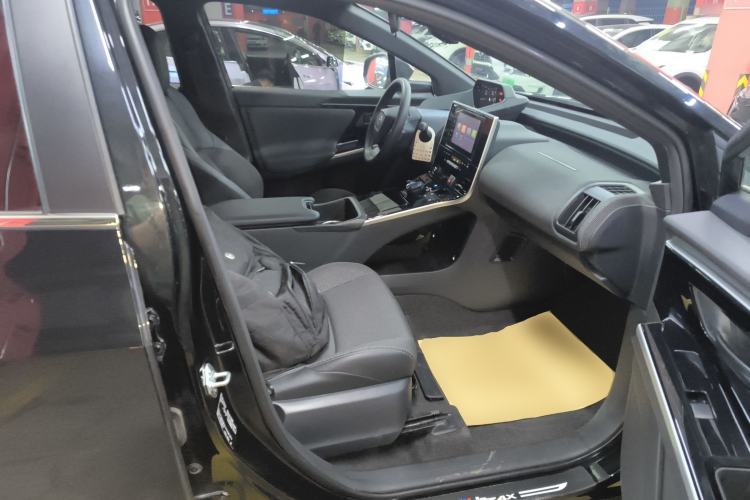 Used Toyota FAW bZ4X 2022 Two-Wheel-Drive Elite JOY Edition Right Front Seat