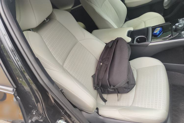Used Toyota FAW bZ4X 2022 Four-Wheel-Drive High-Performance PRO Edition Right Front Seat