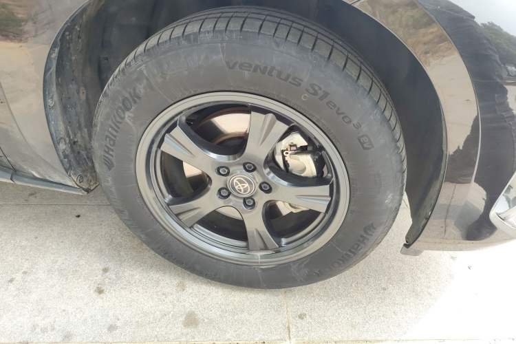 Used Toyota FAW bZ4X 2022 Two-Wheel-Drive Elite JOY Edition Right Front Wheel Hub