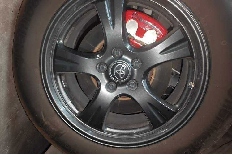 Used Toyota FAW bZ4X 2022 Two-Wheel-Drive Elite JOY Edition Right Front Wheel Hub