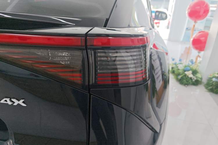 Used Toyota FAW bZ4X 2022 Four-Wheel-Drive High-Performance PRO Edition Right Rear Taillight
