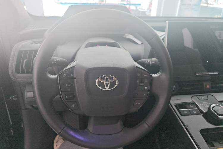 Used Toyota FAW bZ4X 2022 Four-Wheel-Drive High-Performance PRO Edition Steering Wheel