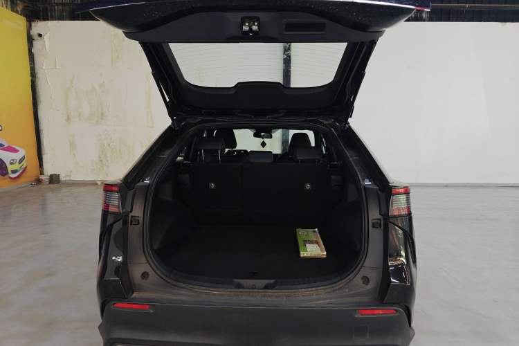 Used Toyota FAW bZ4X 2022 Two-Wheel-Drive Long-Range JOY Edition Trunk