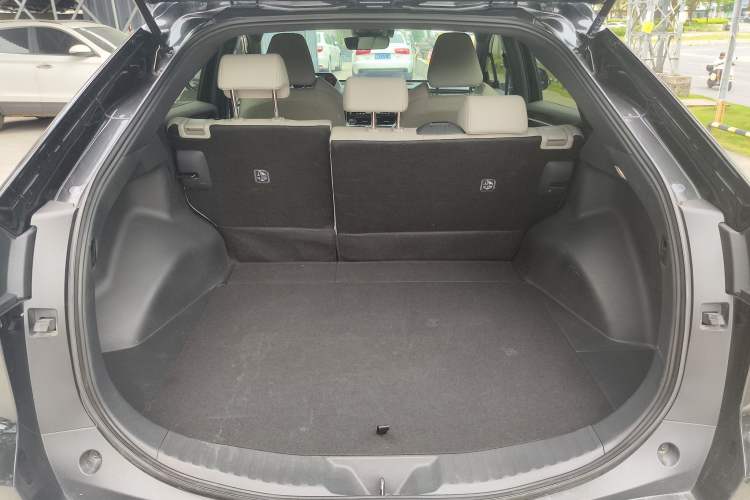 Used Toyota FAW bZ4X 2022 Four-Wheel-Drive High-Performance PRO Edition Trunk