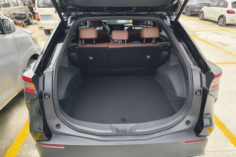 Used Toyota FAW bZ4X 2022 Four-Wheel-Drive High-Performance Premium Edition Trunk