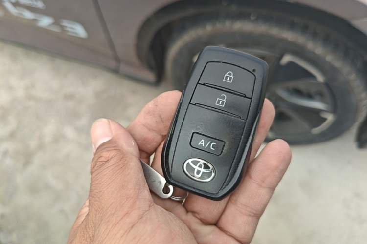 Used Toyota FAW bZ4X 2022 Two-Wheel-Drive Elite JOY Edition Vehicle Key