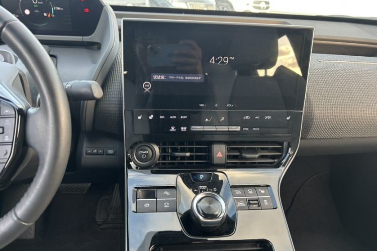 Used Toyota FAW bZ4X 2022 Four-Wheel-Drive High-Performance PRO Edition Audio And AC Panel