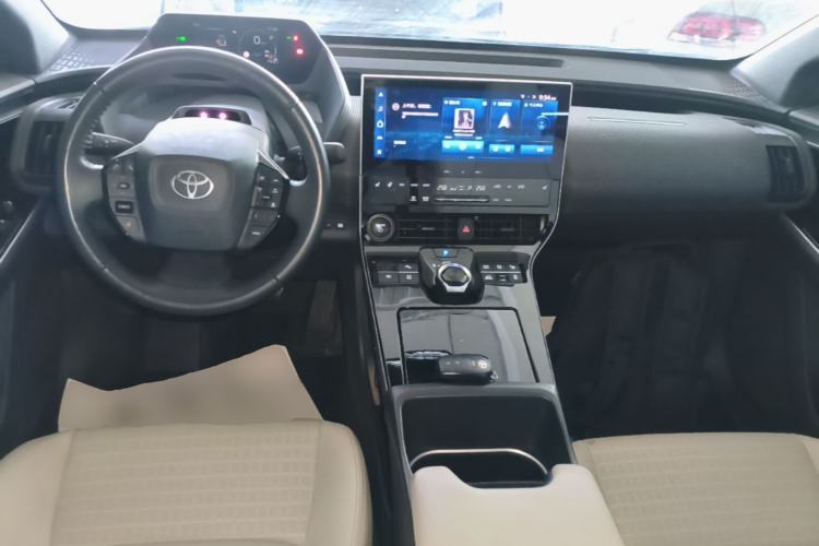 Used Toyota FAW bZ4X 2022 Four-Wheel-Drive High-Performance PRO Edition Center Console