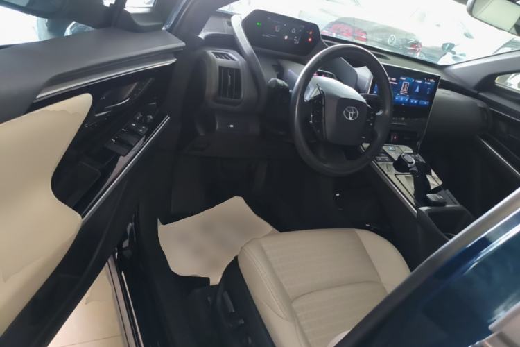 Used Toyota FAW bZ4X 2022 Four-Wheel-Drive High-Performance PRO Edition Driver Seat