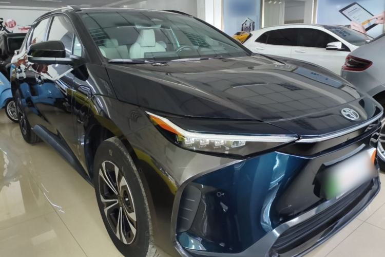 Used Toyota FAW bZ4X 2022 Four-Wheel-Drive High-Performance PRO Edition Front Right 45 Deg