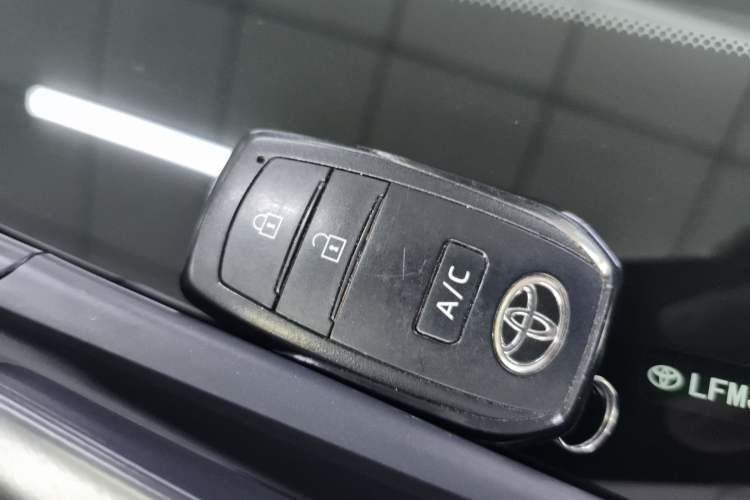 Used Toyota FAW bZ4X 2022 Four-Wheel-Drive High-Performance PRO Edition Interior 1