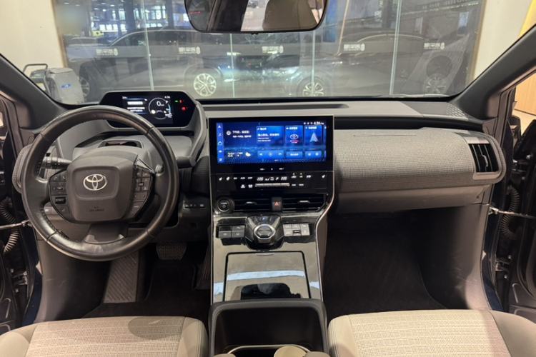Used Toyota FAW bZ4X 2022 Four-Wheel-Drive High-Performance PRO Edition Interior 14