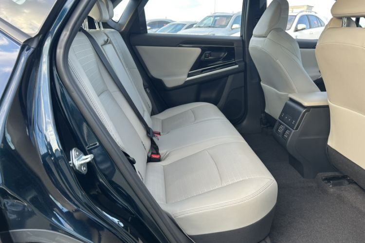 Used Toyota FAW bZ4X 2022 Four-Wheel-Drive High-Performance PRO Edition Interior 2