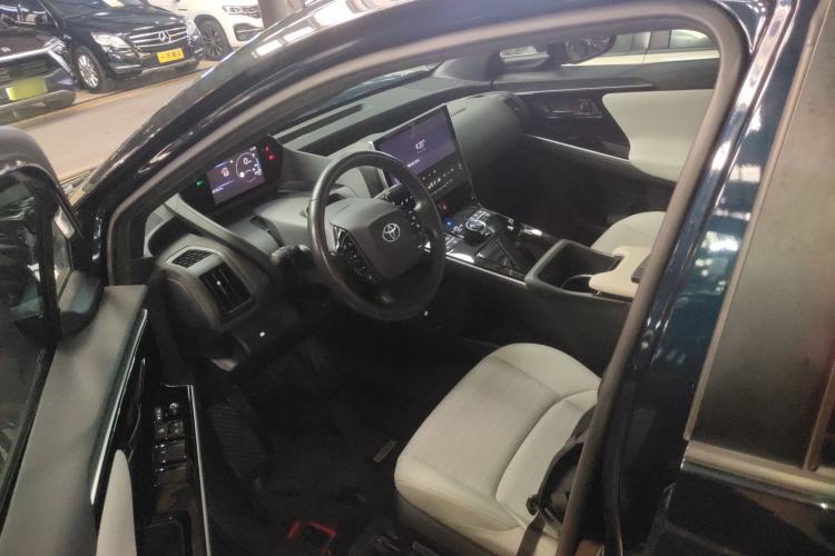 Used Toyota FAW bZ4X 2022 Four-Wheel-Drive High-Performance PRO Edition Left Front Seat