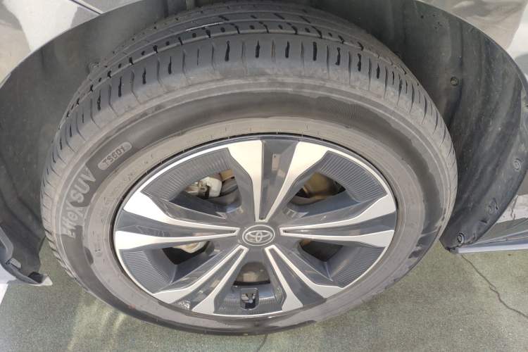 Used Toyota FAW bZ4X 2022 Two-Wheel Drive Long-Range PRO Version Left Front Wheel Hub