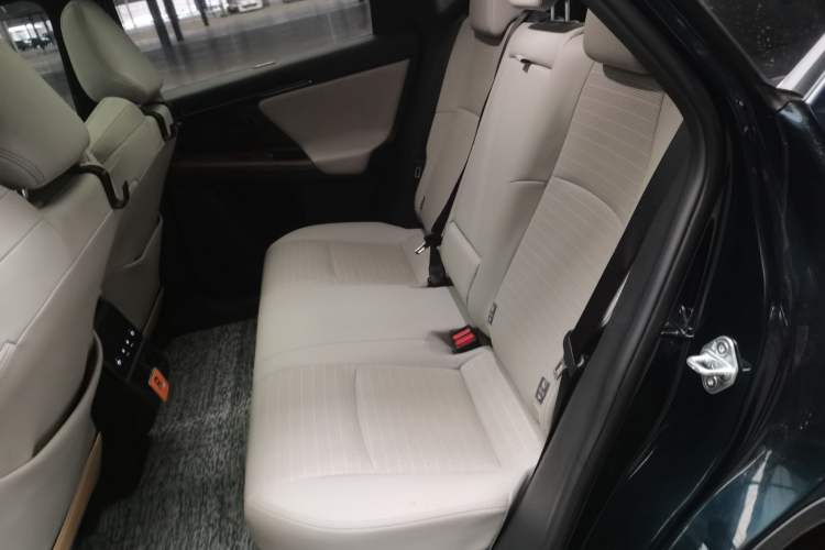 Used Toyota FAW bZ4X 2022 Four-Wheel-Drive High-Performance PRO Edition Left Rear Seat