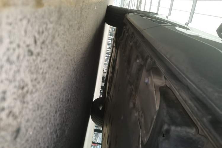 Used Toyota FAW bZ4X 2022 Four-Wheel-Drive High-Performance PRO Edition Left Side Sill