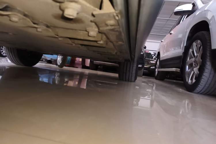 Used Toyota FAW bZ4X 2022 Four-Wheel-Drive High-Performance PRO Edition Left Side Sill