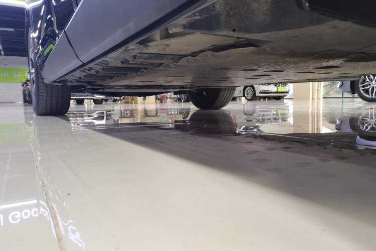Used Toyota FAW bZ4X 2022 Four-Wheel-Drive High-Performance PRO Edition Left Side Sill