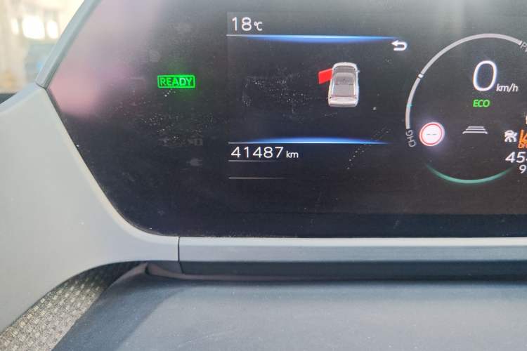 Used Toyota FAW bZ4X 2022 Four-Wheel-Drive High-Performance PRO Edition Odometer Close Up