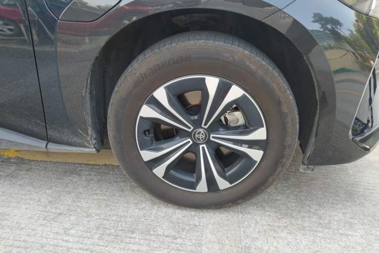 Used Toyota FAW bZ4X 2022 Two-Wheel-Drive Long-Range JOY Edition Right Front Wheel Hub