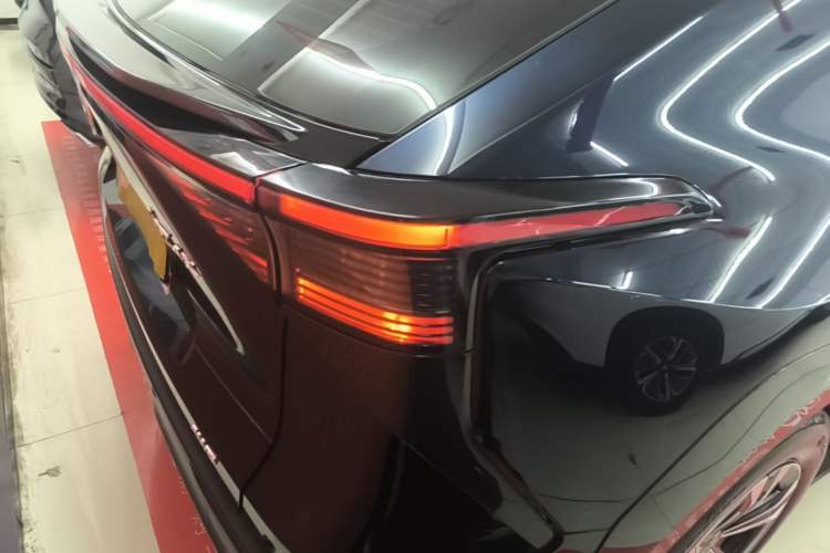 Used Toyota FAW bZ4X 2022 Four-Wheel-Drive High-Performance PRO Edition Right Rear Taillight