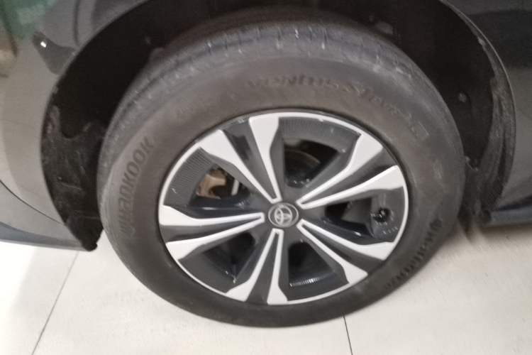 Used Toyota FAW bZ4X 2022 Four-Wheel-Drive High-Performance PRO Edition Right Rear Wheel Hub