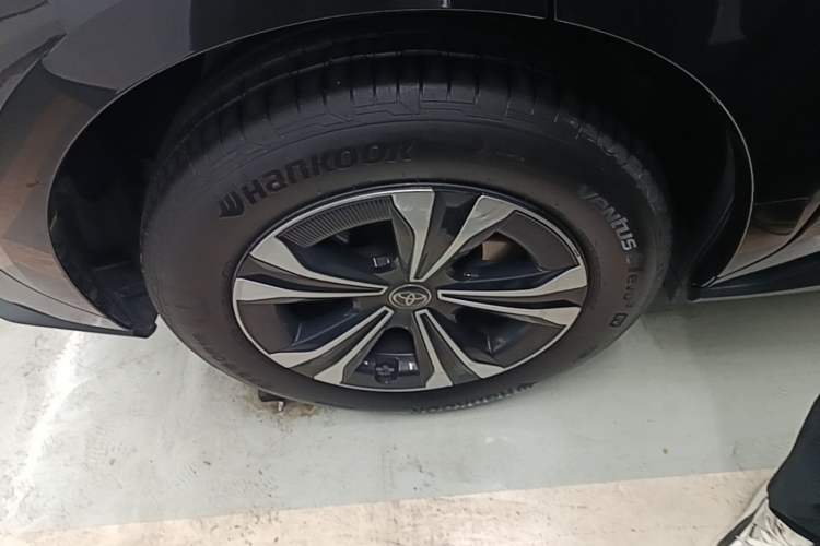 Used Toyota FAW bZ4X 2022 Four-Wheel-Drive High-Performance PRO Edition Right Rear Wheel Hub