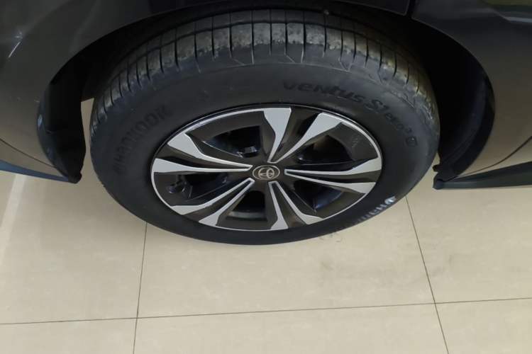 Used Toyota FAW bZ4X 2022 Four-Wheel-Drive High-Performance PRO Edition Right Rear Wheel Hub