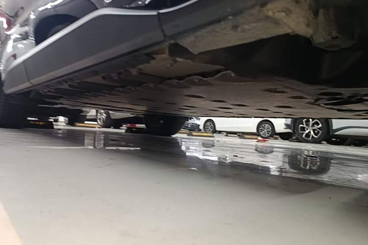 Used Toyota FAW bZ4X 2022 Four-Wheel-Drive High-Performance PRO Edition Right Side Sill