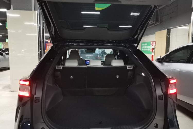 Used Toyota FAW bZ4X 2022 Four-Wheel-Drive High-Performance PRO Edition Trunk