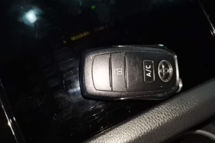 Used Toyota FAW bZ4X 2022 Four-Wheel-Drive High-Performance PRO Edition Vehicle Key