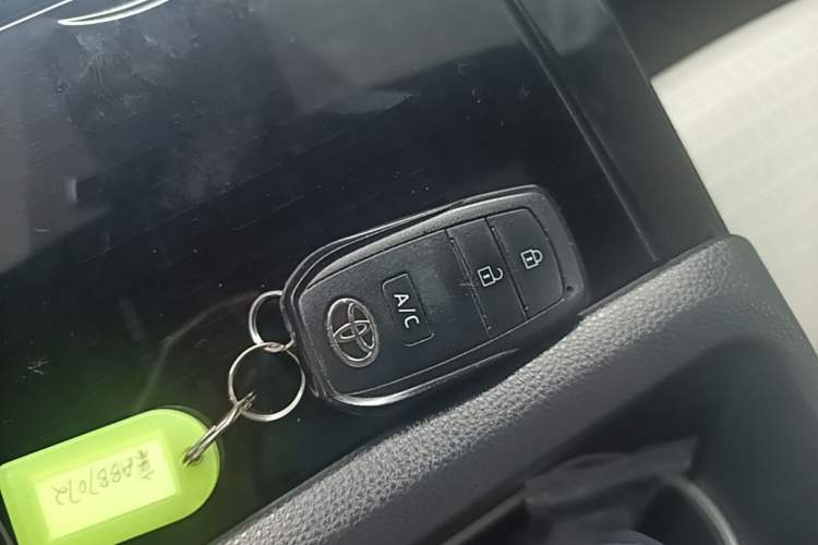 Used Toyota FAW bZ4X 2022 Four-Wheel-Drive High-Performance PRO Edition Vehicle Key