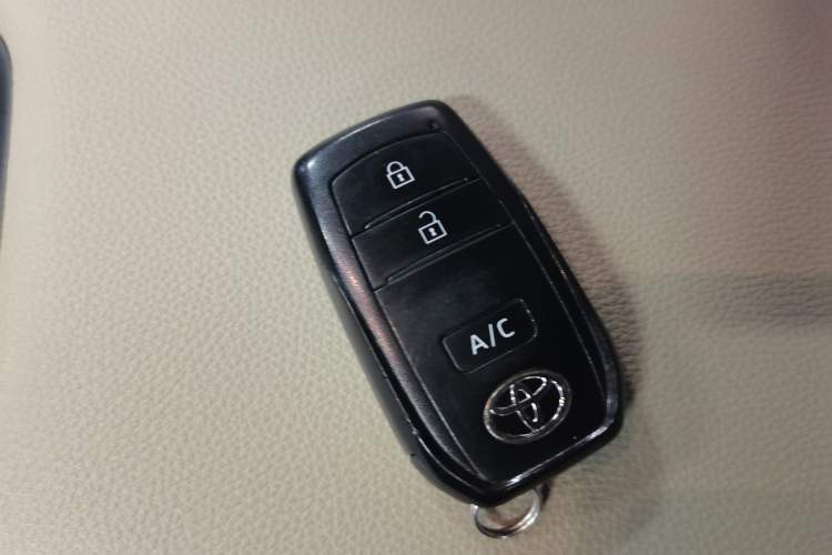 Used Toyota FAW bZ4X 2022 Four-Wheel-Drive High-Performance PRO Edition Vehicle Key