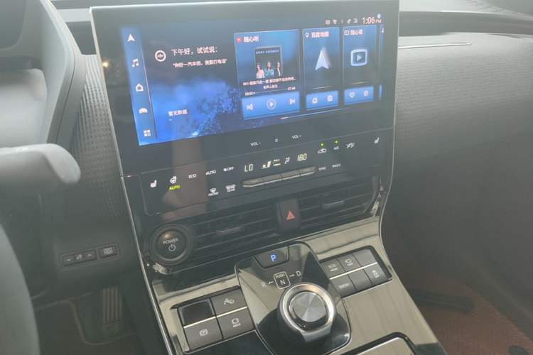 Used Toyota FAW bZ4X 2022 Two-Wheel Drive Long-Range PRO Version Audio And AC Panel