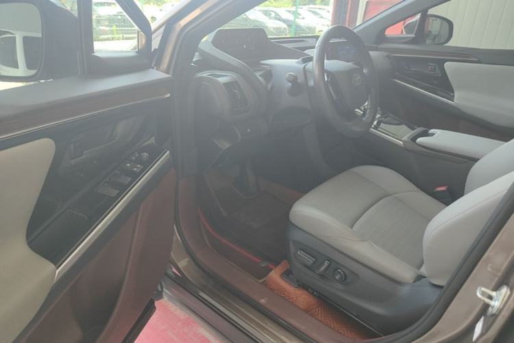 Used Toyota FAW bZ4X 2022 Two-Wheel Drive Long-Range PRO Version Driver Seat