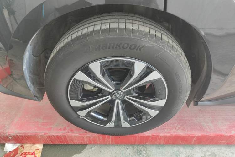 Used Toyota FAW bZ4X 2022 Two-Wheel Drive Long-Range PRO Version Right Rear Wheel Hub